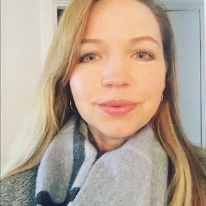 Meet your Posher, Stacy